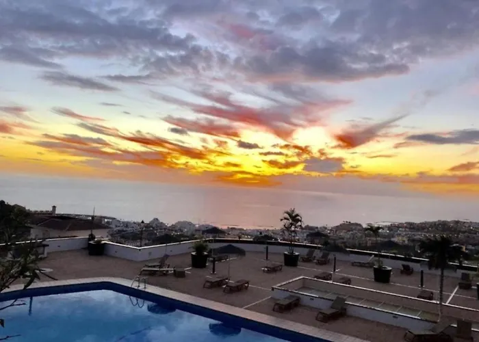 The Sunset Адехе