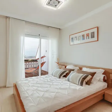 The Sunset Адехе